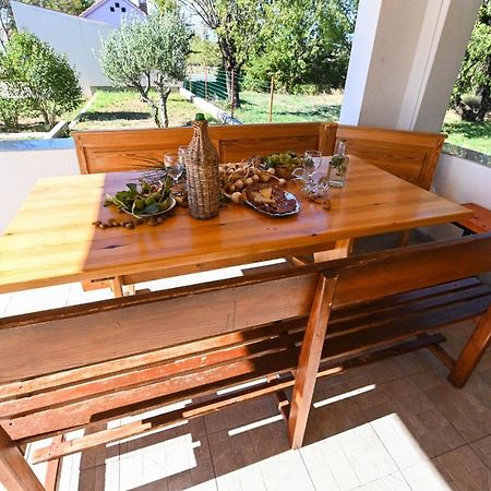 Holiday Home Donji Lepuri Lisicici Extérieur photo