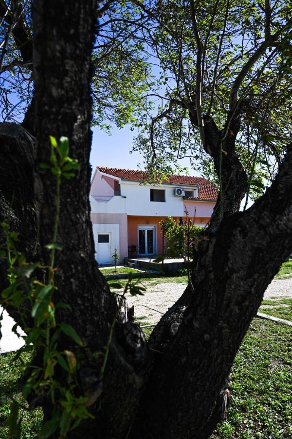Holiday Home Donji Lepuri Lisicici Extérieur photo