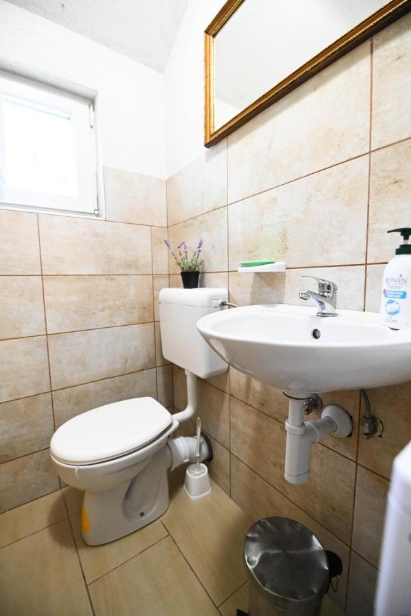 Holiday Home Donji Lepuri Lisicici Extérieur photo