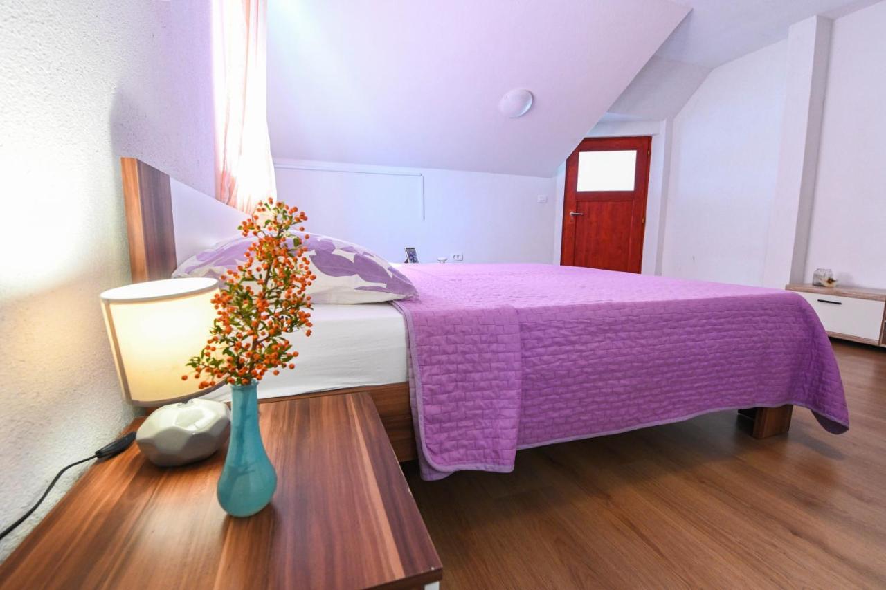 Holiday Home Donji Lepuri Lisicici Extérieur photo