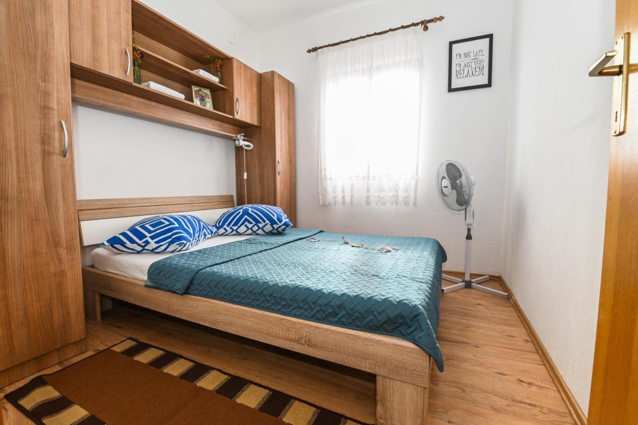 Holiday Home Donji Lepuri Lisicici Extérieur photo