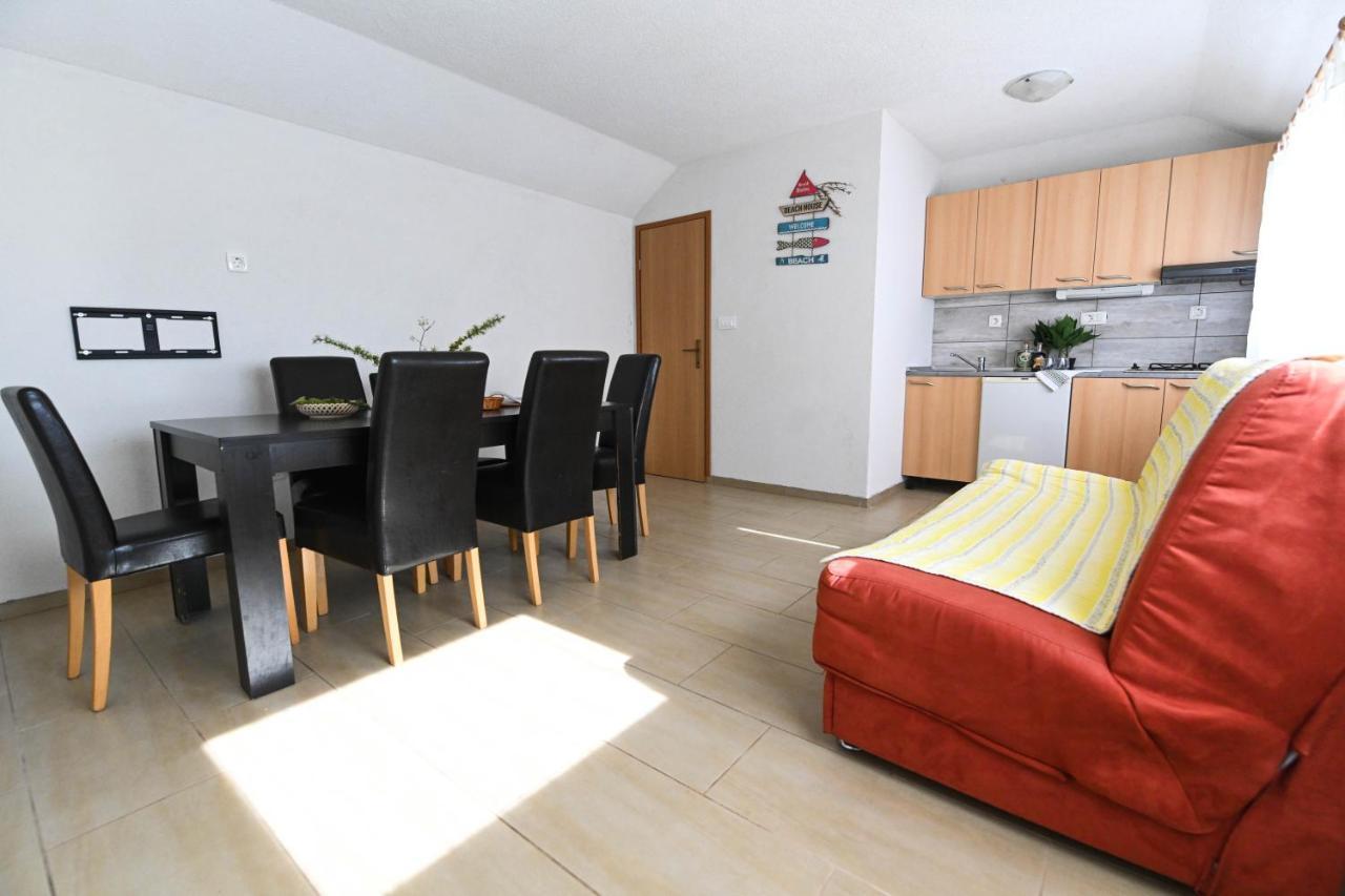 Holiday Home Donji Lepuri Lisicici Extérieur photo
